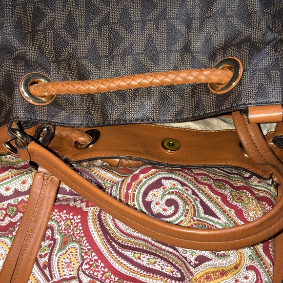 EUC - Picture 4 of 4